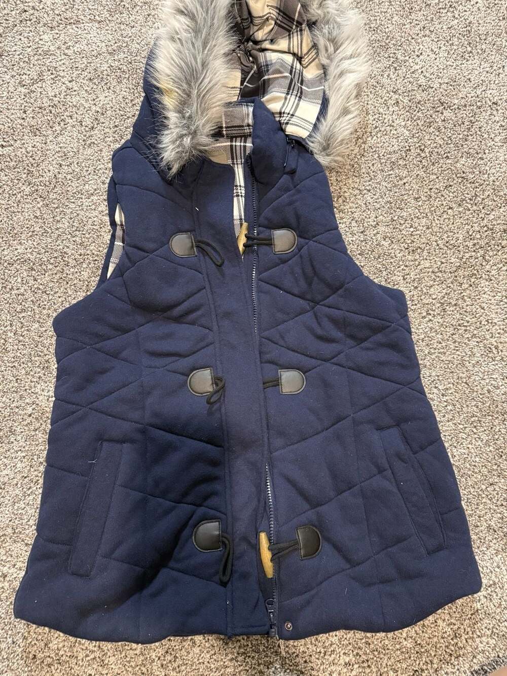 Maurices Vest Jacket Sleeveless Quilted Detachable Hood Toggle & Zip Blue XS EUC